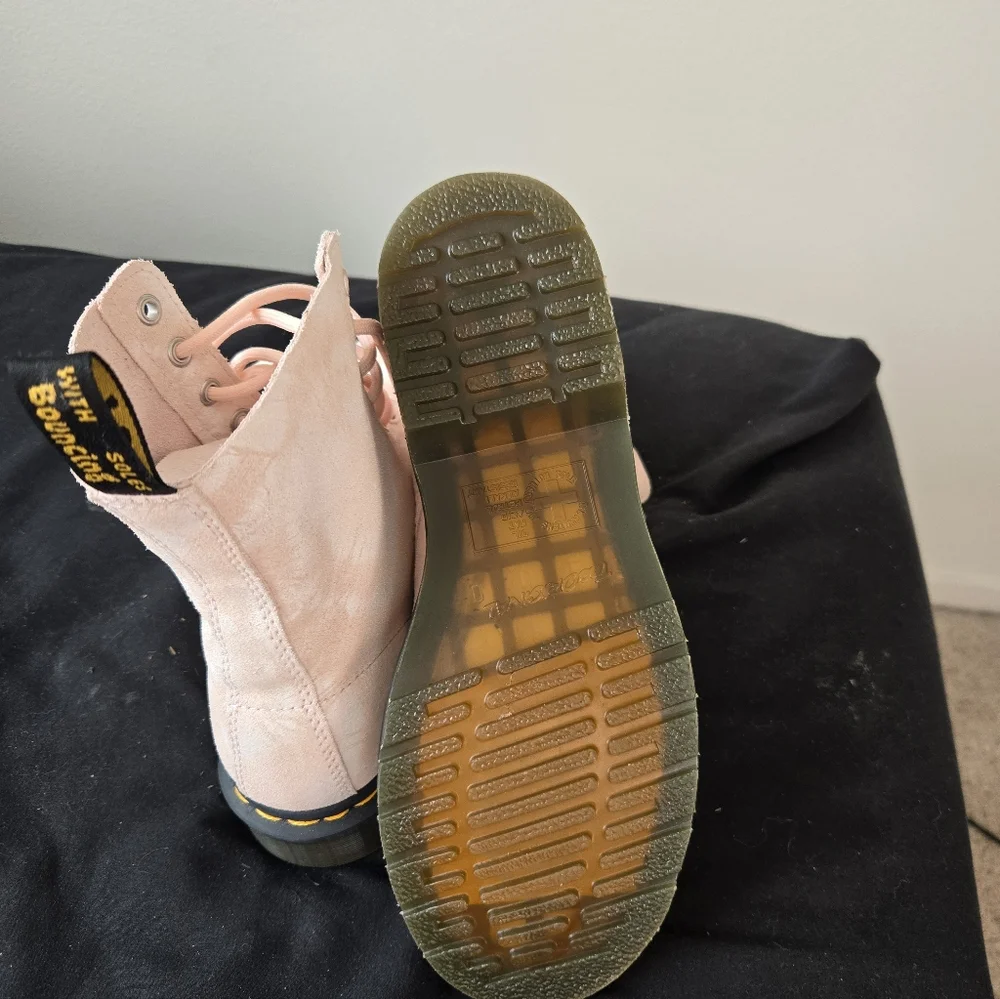 Dr. Martens Light Pink Tie Dye Combat Boots. Womens Size 8. EXCELLENT CONDITION! - Picture 9 of 14
